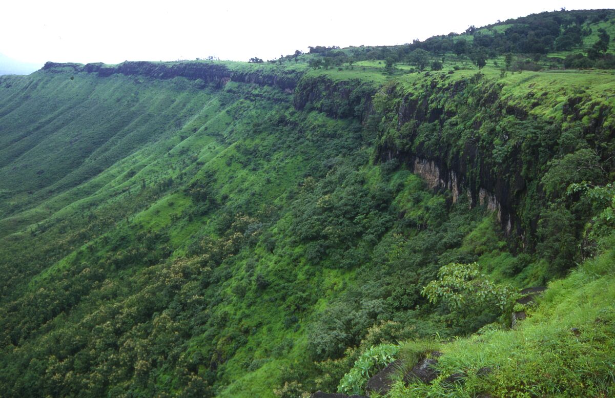 cliffs near Satara